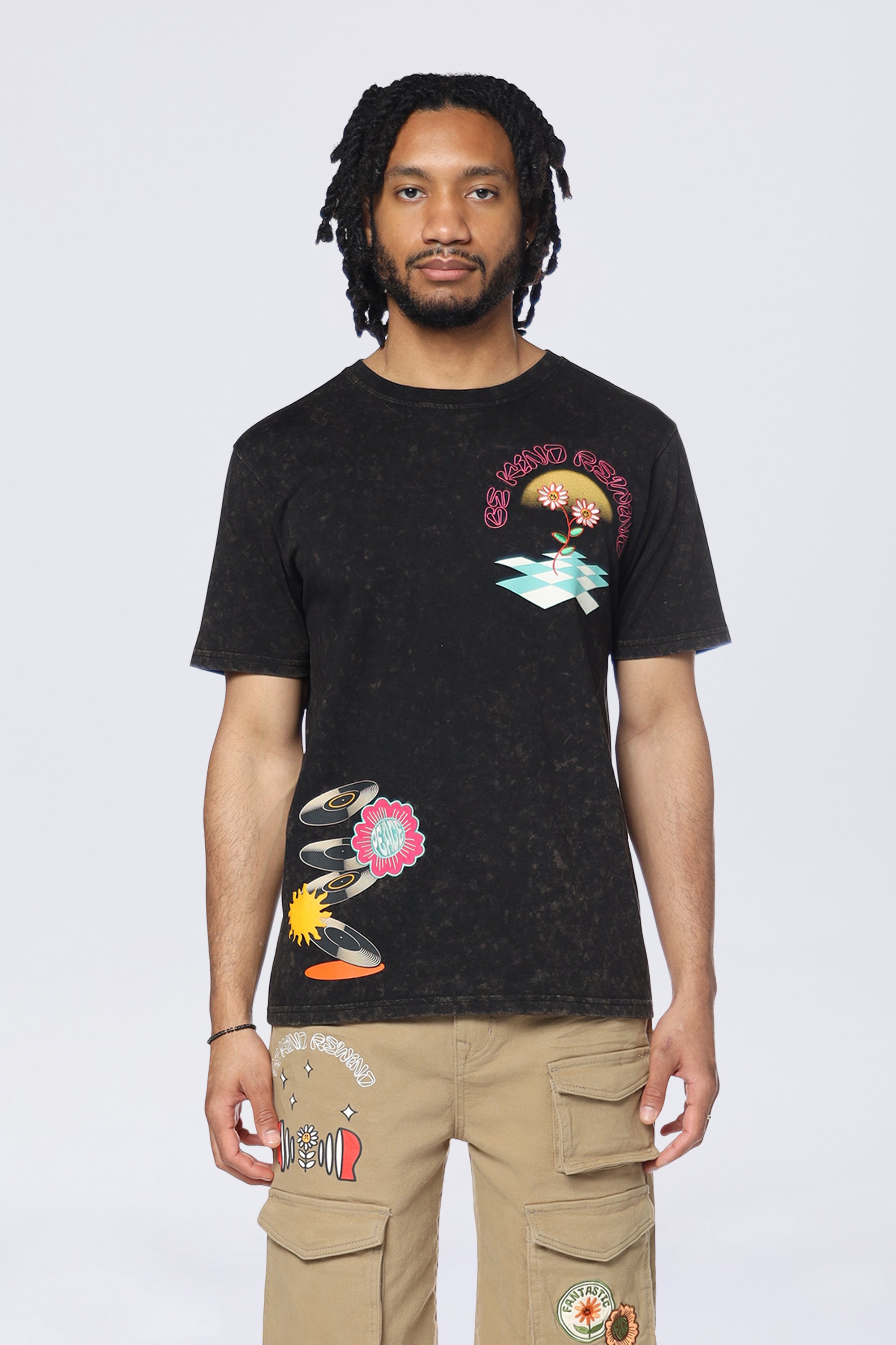 Mineral Wash Doodle Graphic SS T-Shirt - Black